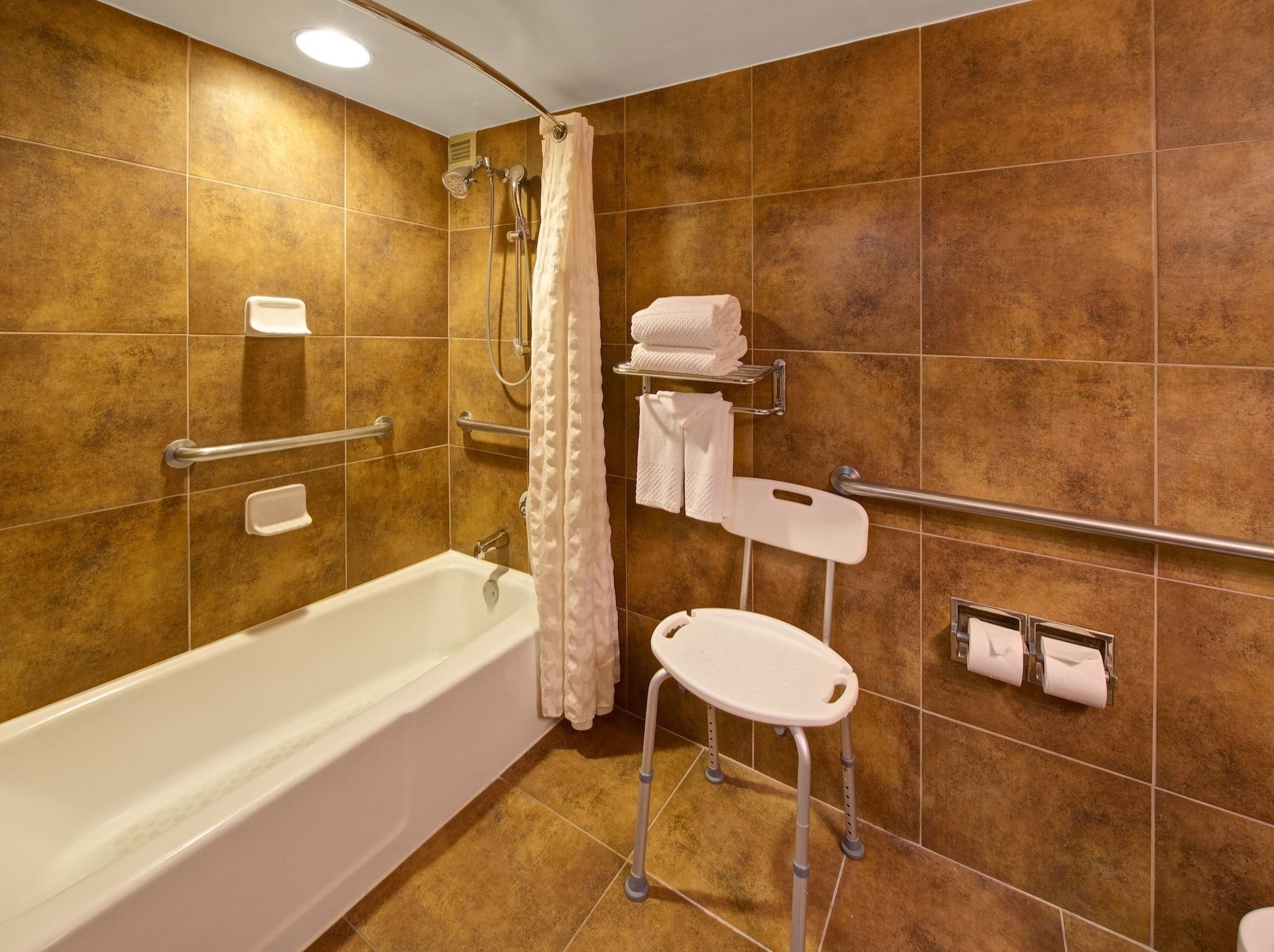 Doubletree By Hilton Dallas/Richardson Exterior photo