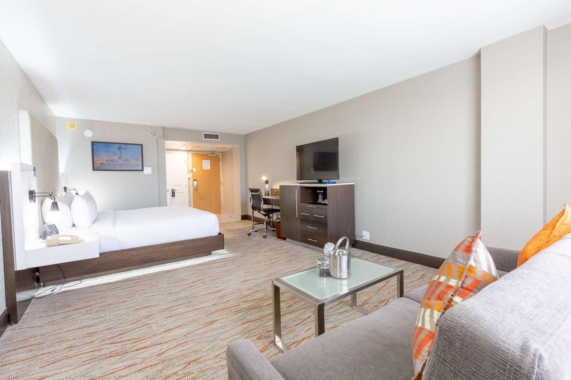 Doubletree By Hilton Dallas/Richardson Exterior photo