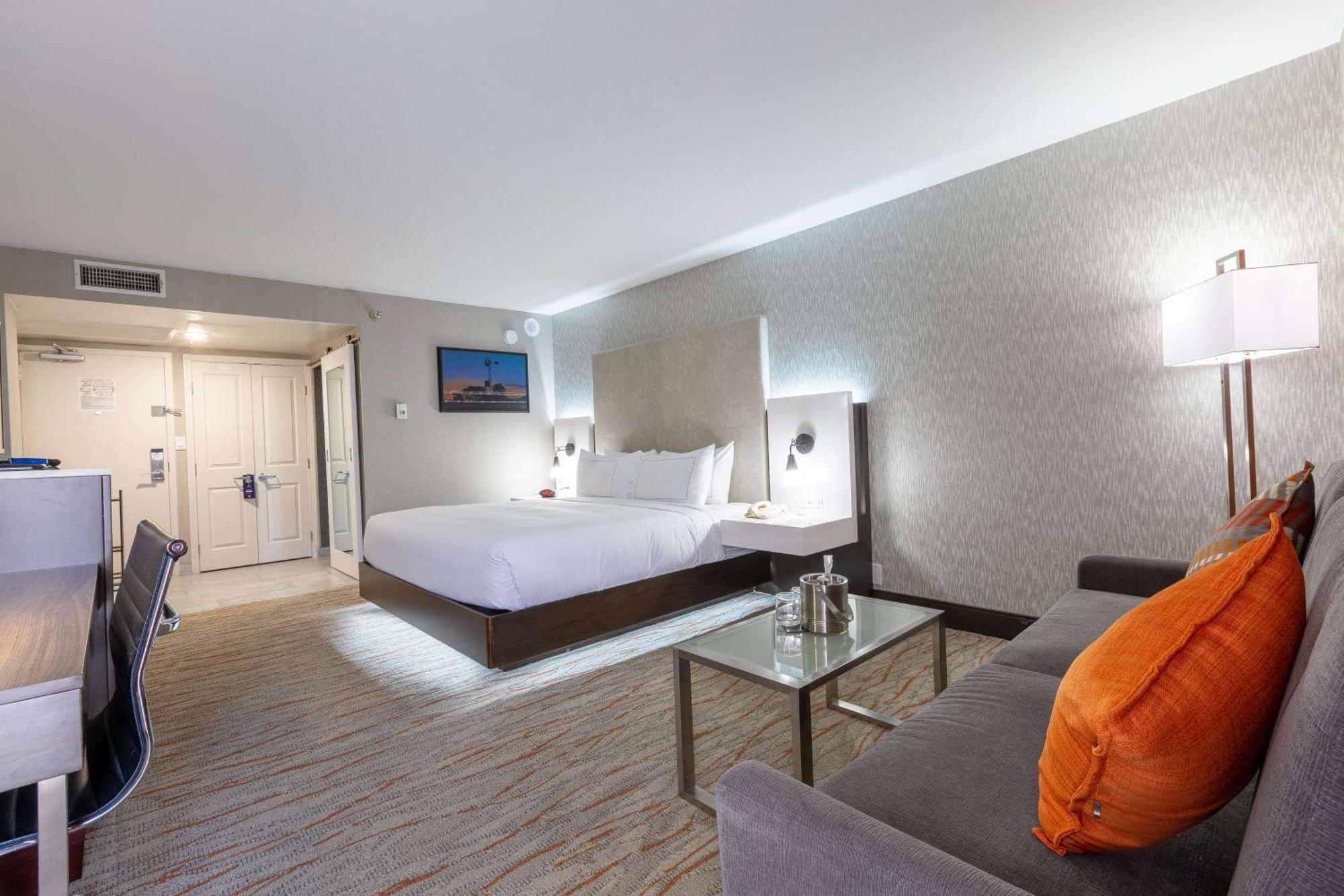 Doubletree By Hilton Dallas/Richardson Exterior photo